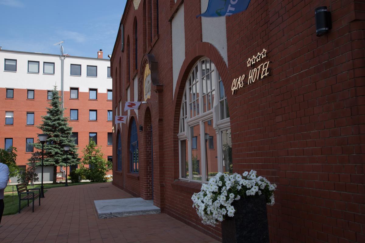 Glas-Hotel 4* Żary Esterno foto