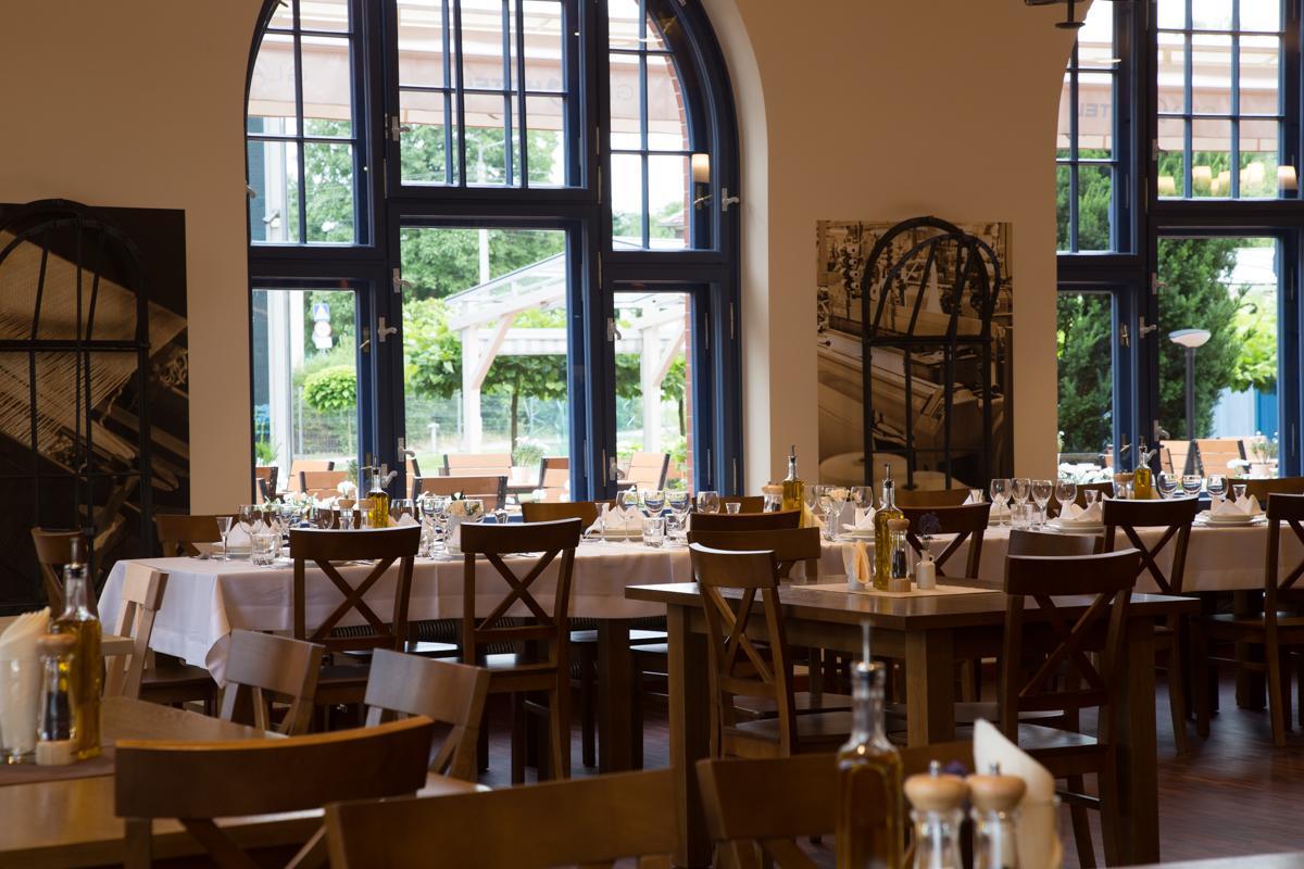 Glas-Hotel 4* Żary Esterno foto